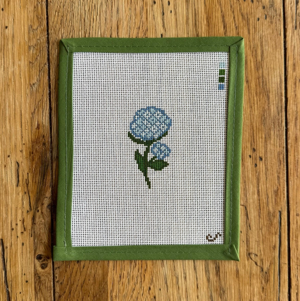 The Sunday Shoppe Mini Hydrangea
